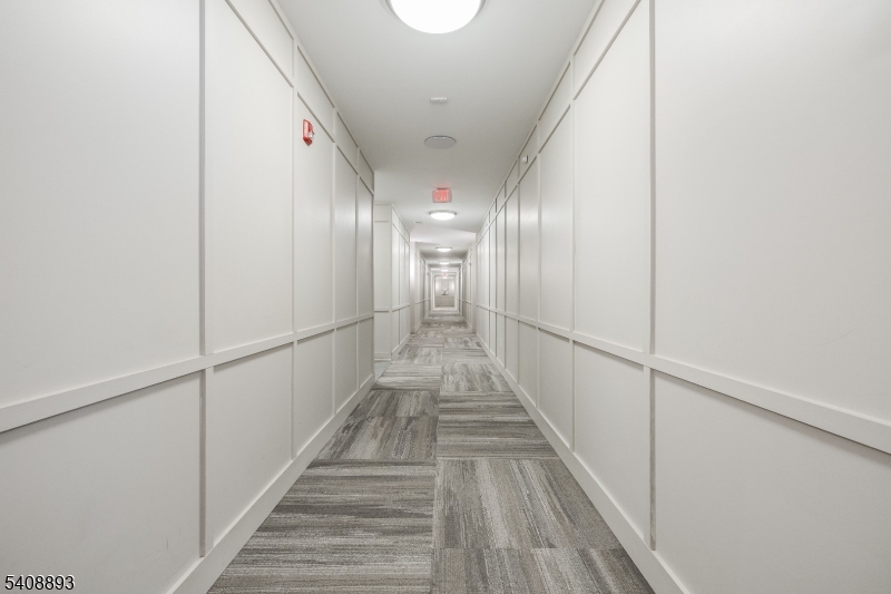 3 Vanderbilt Boulevard, Unit 406 Florham Park, NJ 07932 - Photo 17 of 34