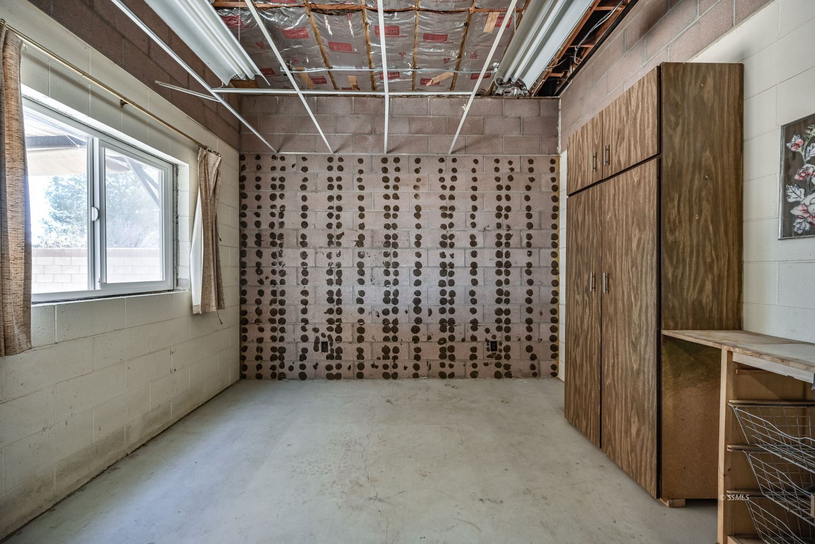 1572 North Calvert Boulevard Ridgecrest, CA 93555 - Photo 16 of 27 a view of an empty room