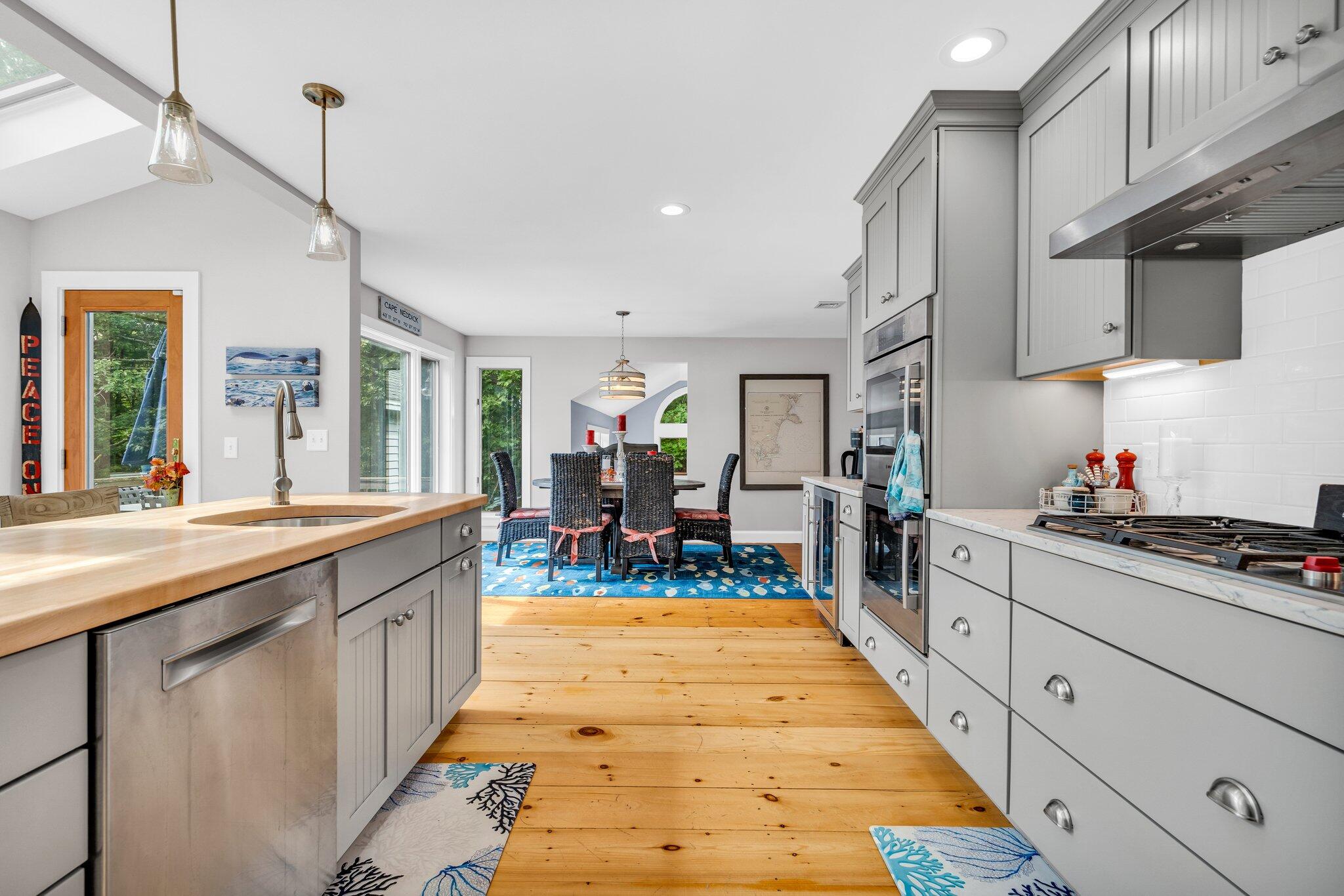 155 River Road York, ME 03902 - Photo 18 of 69 56-web-or-mls-DSC04045