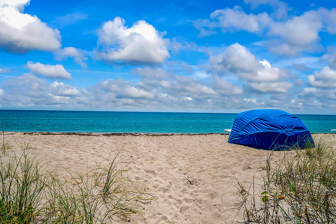 2780 South Ocean Boulevard, Unit 612 Palm Beach, FL 33480 - Photo 9 of 57 2780-S-OCEAN-BLVD-404-33480-038