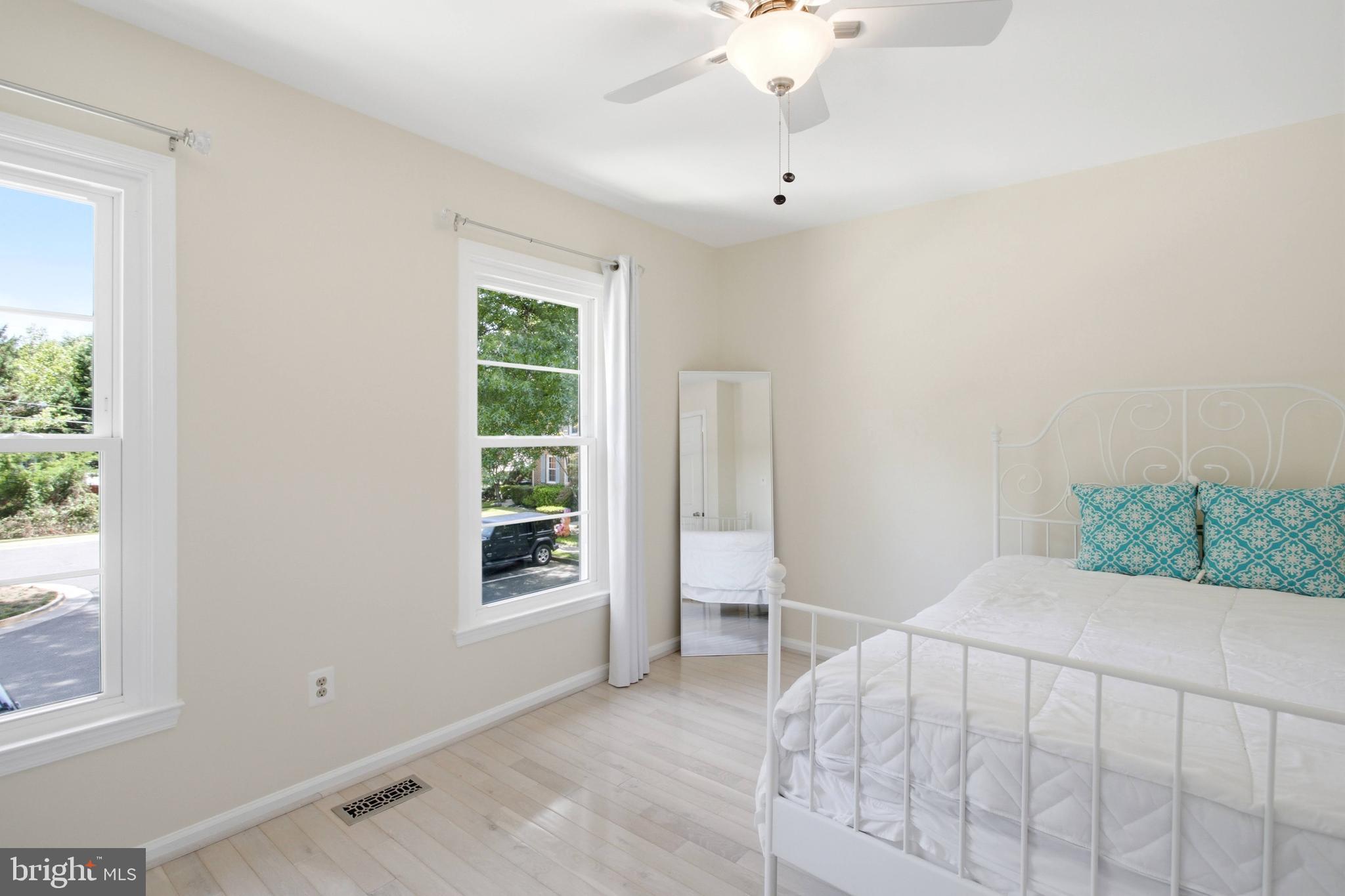 8434 Springfield Oaks Drive Springfield, VA 22153 - Photo 27 of 46