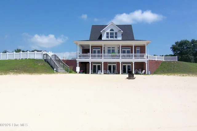 $559,000 | 241 Schooner Landing Drive, Edenton, NC 27932