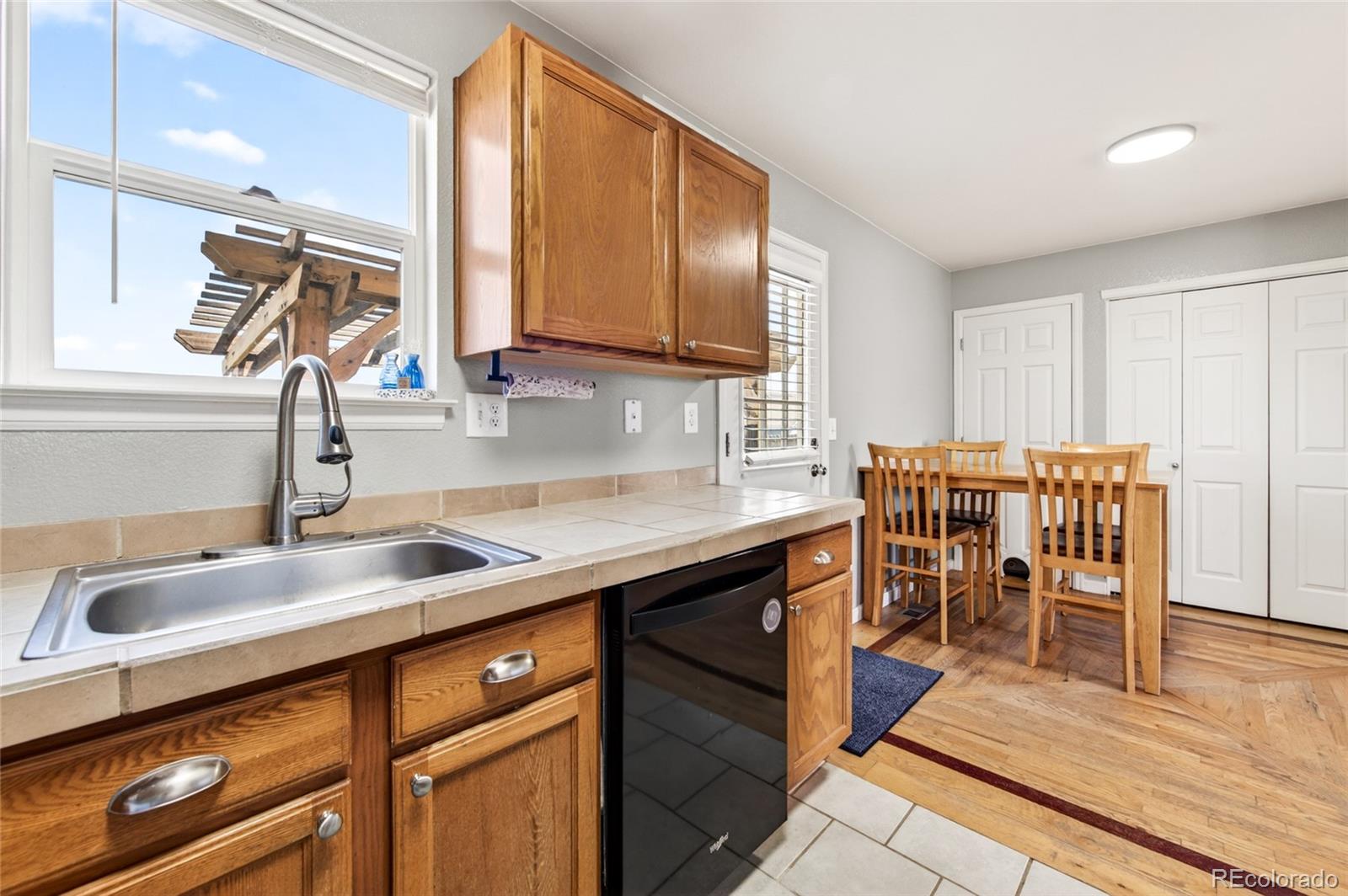 2830 Renshaw Street Strasburg, CO 80136 - Photo 10 of 28