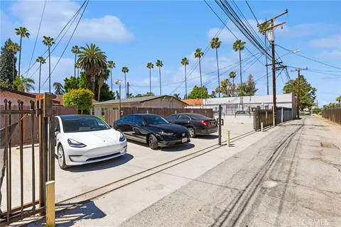 $799,900 | 480 West 18th Street, San Bernardino, CA 92405