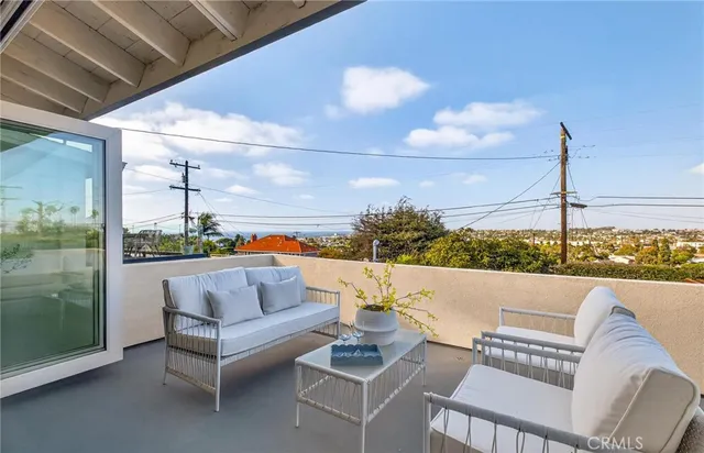 $2,799,900 | 221 VÃa Los Miradores, Redondo Beach, CA 90277