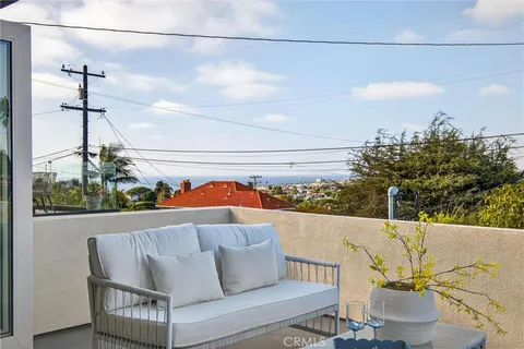 $2,799,900 | 221 Vía Los Miradores, Redondo Beach, CA 90277