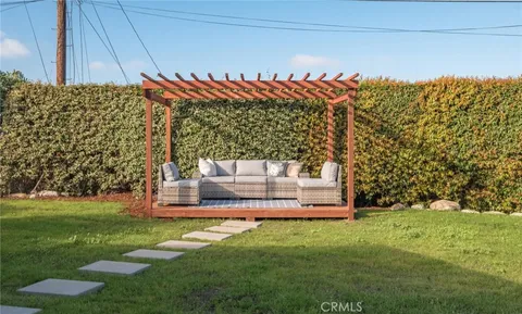 $2,799,900 | 221 Vía Los Miradores, Redondo Beach, CA 90277