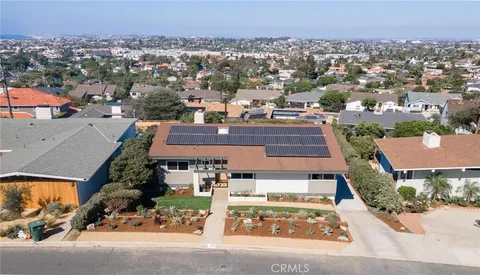$2,799,900 | 221 Vía Los Miradores, Redondo Beach, CA 90277