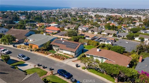 $2,799,900 | 221 Vía Los Miradores, Redondo Beach, CA 90277