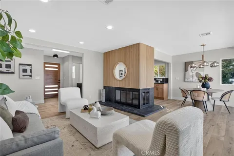 $2,799,900 | 221 Vía Los Miradores, Redondo Beach, CA 90277