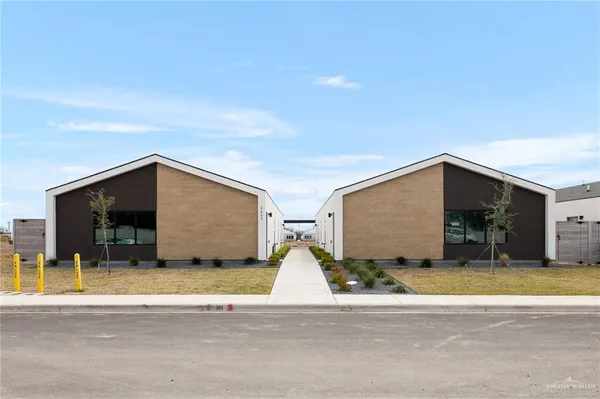 $1,250 | 2609 Woodpecker Road, Unit 1, Weslaco, TX 78596
