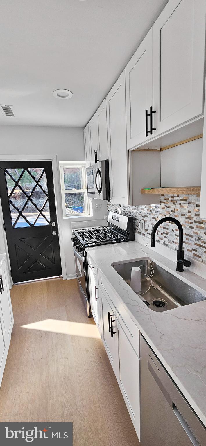 516 Roundview Road Baltimore, MD 21225 - Photo 8 of 74