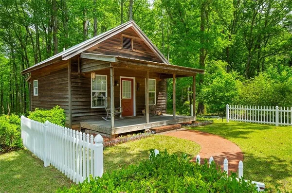 $1,999,000 | 11905 Hutchesons Ferry Road, Chattahoochee Hills, GA 30268