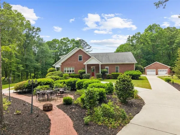 $1,999,000 | 11905 Hutchesons Ferry Road, Chattahoochee Hills, GA 30268