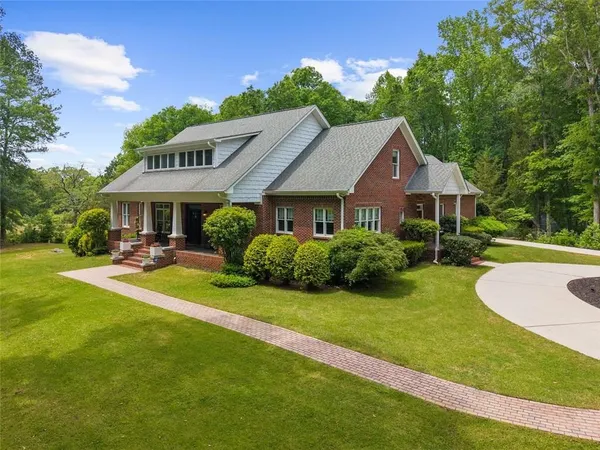 $1,999,000 | 11905 Hutchesons Ferry Road, Chattahoochee Hills, GA 30268