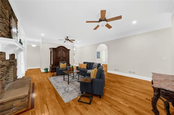 $1,999,000 | 11905 Hutchesons Ferry Road, Chattahoochee Hills, GA 30268