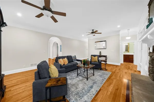 $1,999,000 | 11905 Hutchesons Ferry Road, Chattahoochee Hills, GA 30268