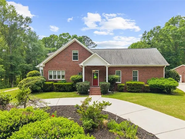 $1,999,000 | 11905 Hutchesons Ferry Road, Chattahoochee Hills, GA 30268