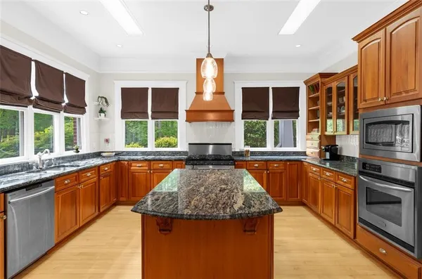 $1,999,000 | 11905 Hutchesons Ferry Road, Chattahoochee Hills, GA 30268