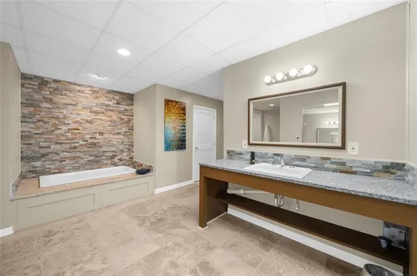$1,999,000 | 11905 Hutchesons Ferry Road, Chattahoochee Hills, GA 30268