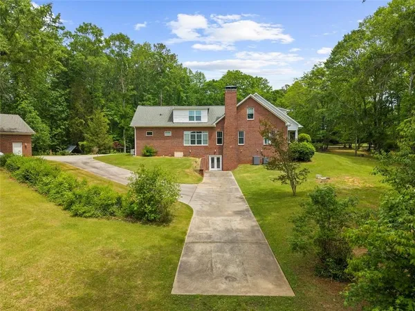 $1,999,000 | 11905 Hutchesons Ferry Road, Chattahoochee Hills, GA 30268