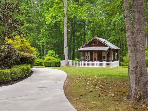 $1,999,000 | 11905 Hutchesons Ferry Road, Chattahoochee Hills, GA 30268