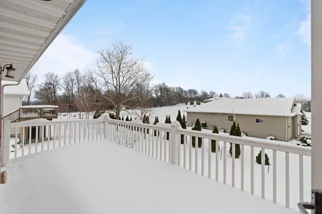 $375,000 | S5478 Mammoth Trail, Baraboo, WI 53913