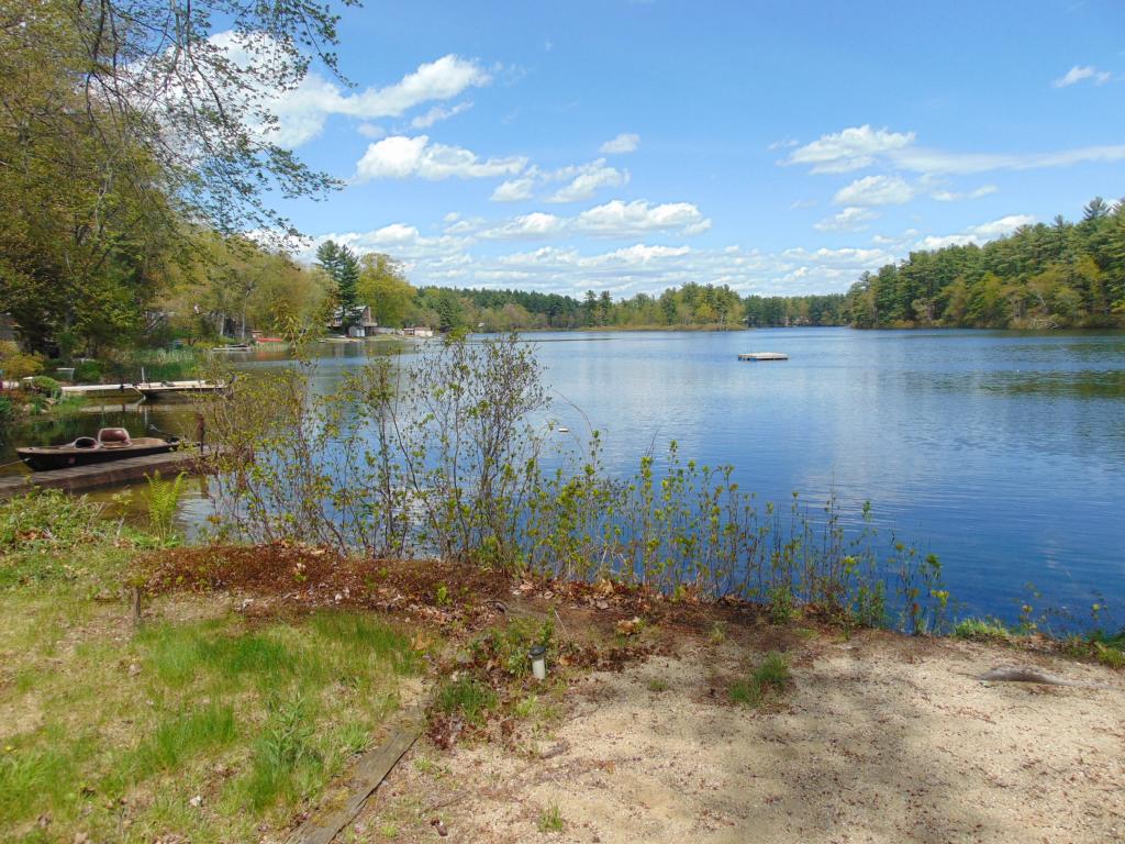 174 Naticook Road Merrimack, NH 03054 - Photo 2 of 6