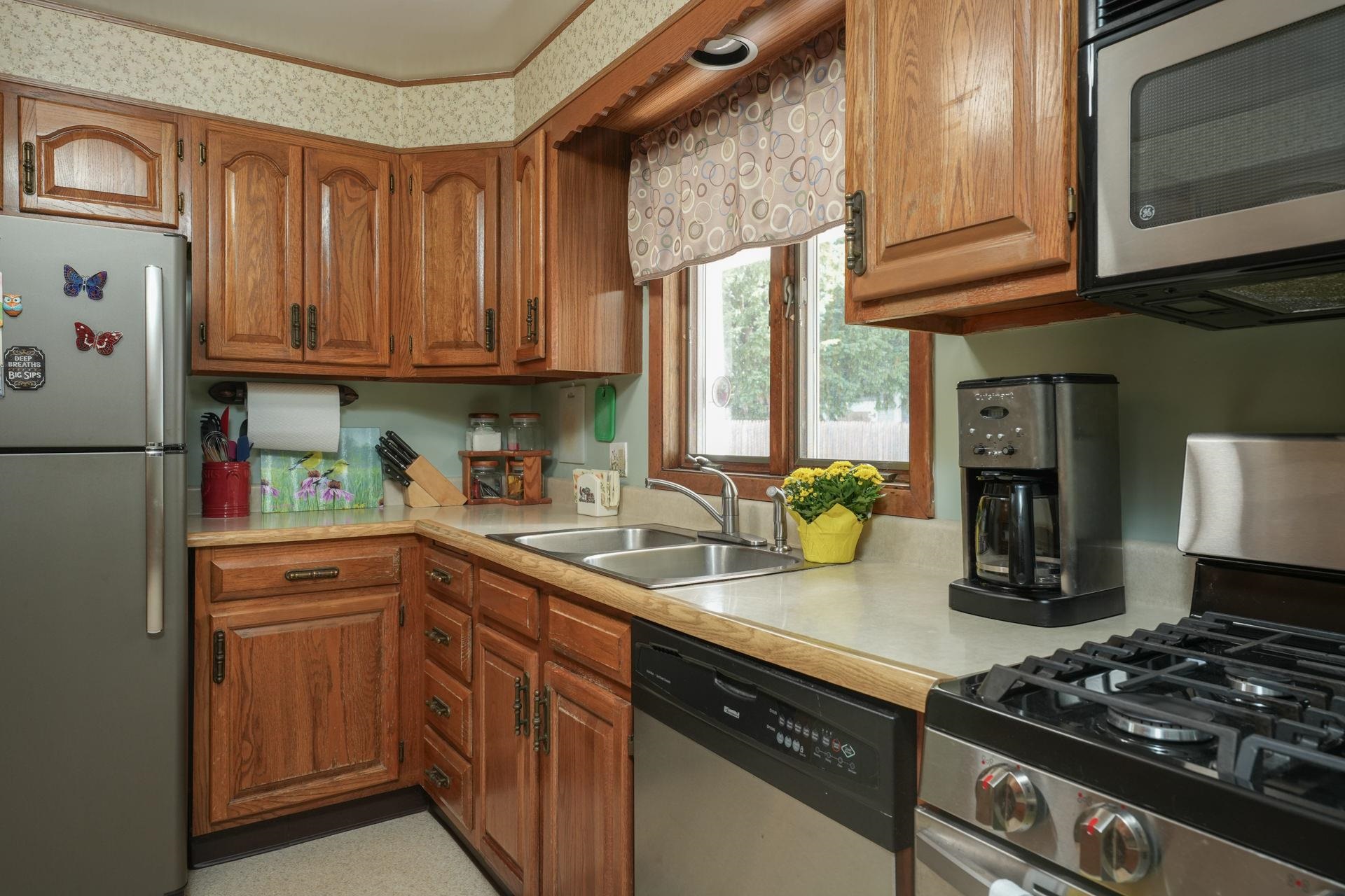 11 Killarney Drive Burlington, VT 05408 - Photo 8 of 37