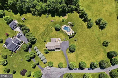 $799,000 | 205 Maplewood Drive, Phoenixville, PA 19460