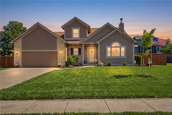 $415,000 | 29900 West 184th Street, Gardner, KS 66030