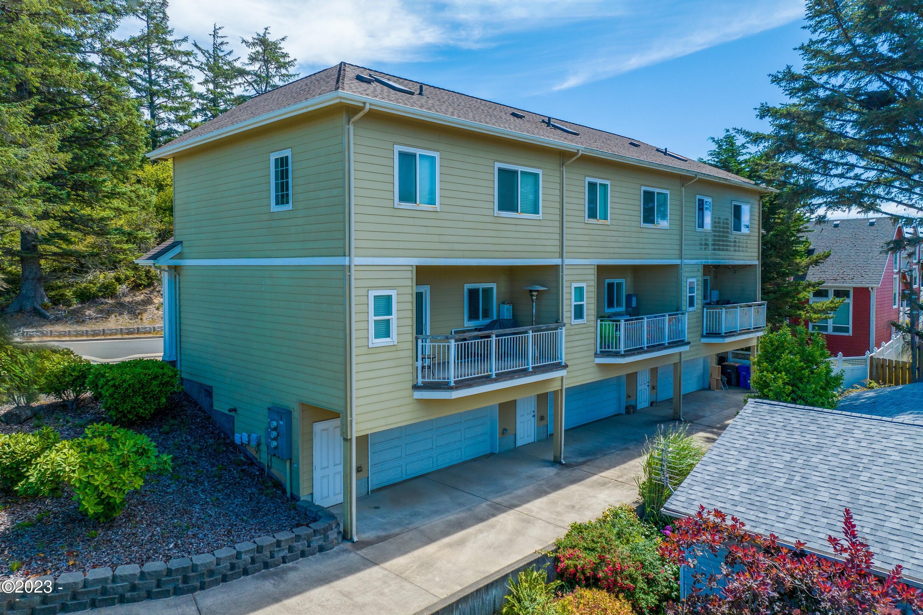 2910 Southwest Brant Street Newport, OR 97366 - Photo 3 of 33 2910 SW BRANT ST (8)