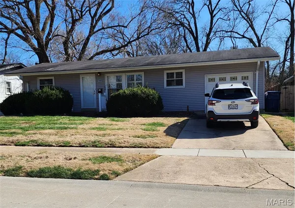 $150,000 | 940 Rogers Lane, Florissant, MO 63033