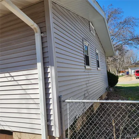 $150,000 | 940 Rogers Lane, Florissant, MO 63033