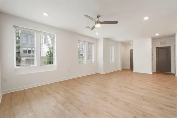 $2,500 | 388 Pratt Dr S East, Unit 2113, Atlanta, GA 30315