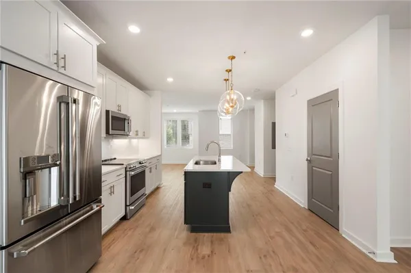$2,500 | 388 Pratt Dr S East, Unit 2113, Atlanta, GA 30315