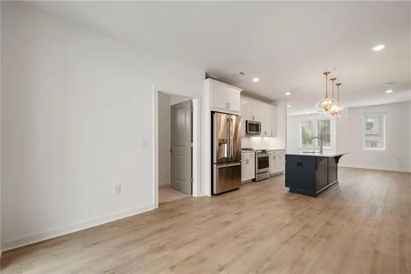 $2,500 | 388 Pratt Dr S East, Unit 2113, Atlanta, GA 30315
