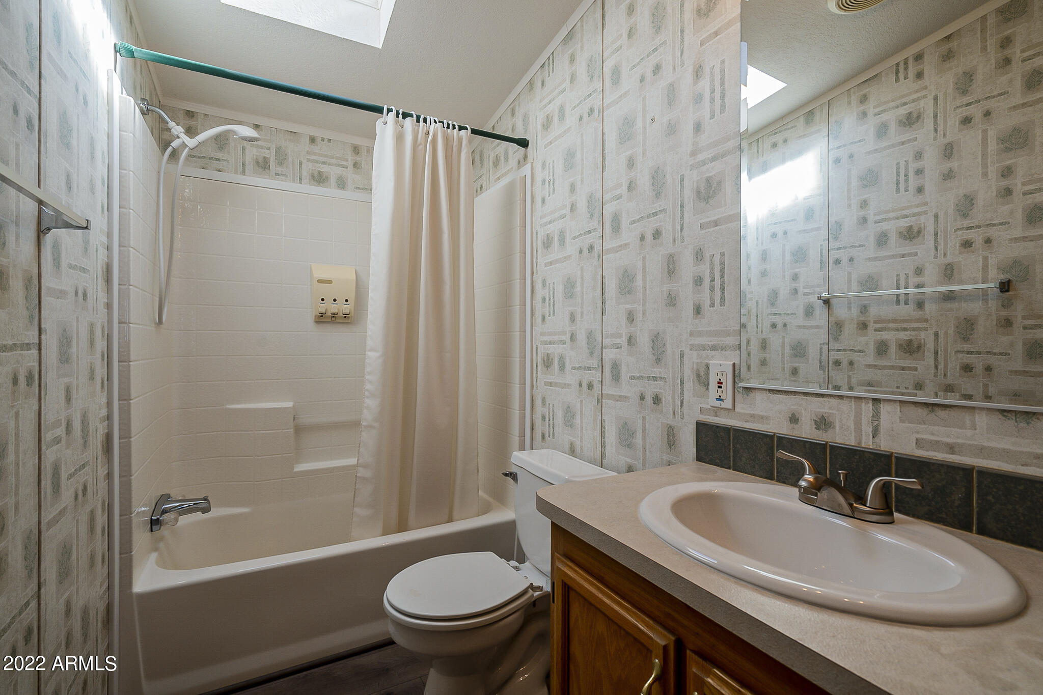 11596 Stagecoach Road Arizona City, AZ 85123 - Photo 23 of 45 Bathroom 2