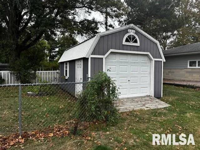 $135,000 | 610 Sandusky Street, Jacksonville, IL 62650