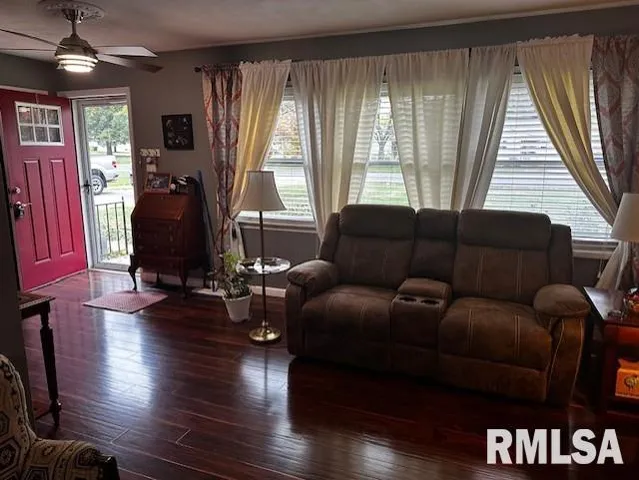 $135,000 | 610 Sandusky Street, Jacksonville, IL 62650