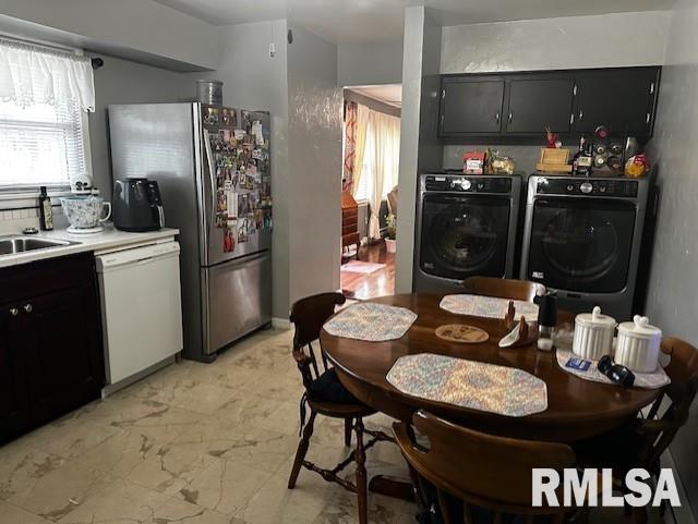 610 Sandusky Street Jacksonville, IL 62650 - Photo 7 of 24