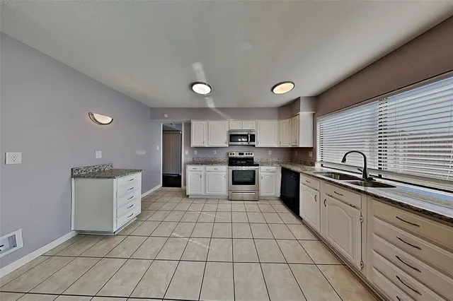 $2,400 | 2202 Proctor Drive, Carrollton, TX 75007