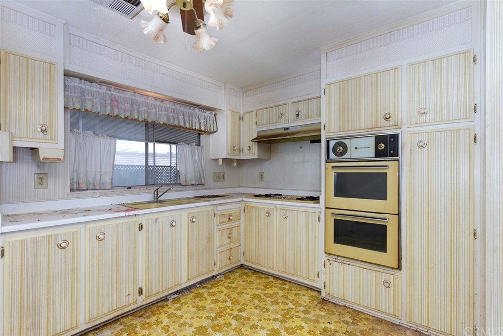 3700 Buchanan Street, Unit 167 Riverside, CA 92505 - Photo 14 of 51 Gallery Image 14