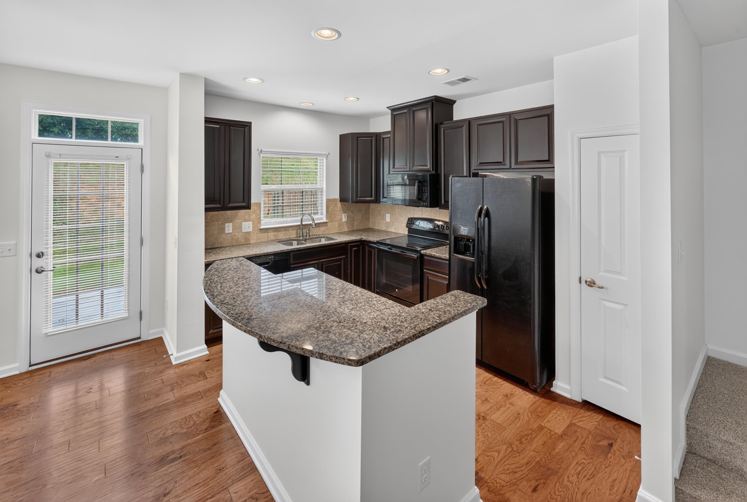 413 Christiane Way Greenville, SC 29607 - Photo 17 of 48 Kitchen
