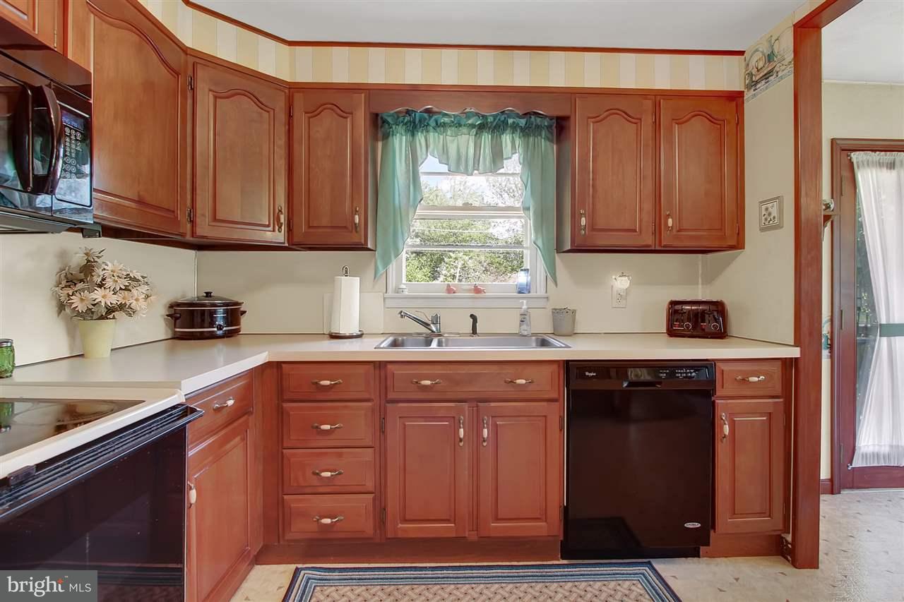2429 Princeton Road York, PA 17402 - Photo 12 of 25 Gallery Image 12