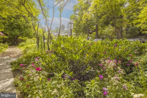 $1,895,000 | 148 West Highland Avenue, Philadelphia, PA 19118