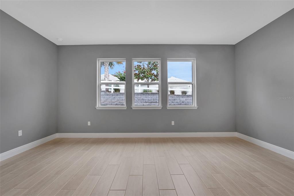 985 Fiesta Key Circle Lady Lake, FL 32159 - Photo 20 of 56