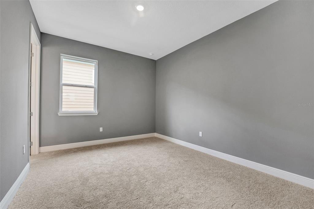 985 Fiesta Key Circle Lady Lake, FL 32159 - Photo 29 of 56