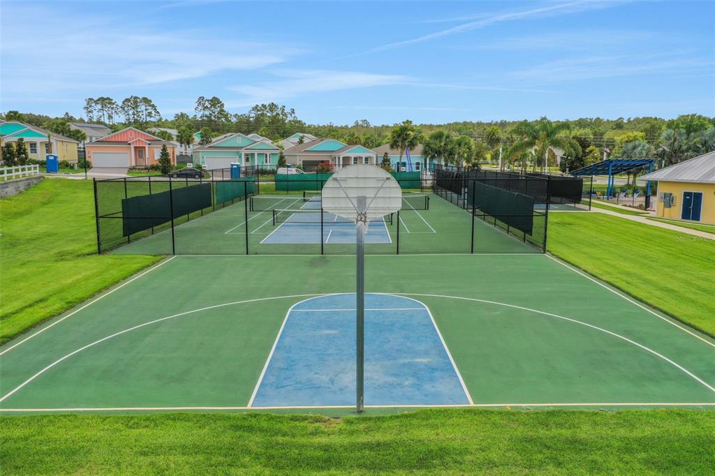 985 Fiesta Key Circle Lady Lake, FL 32159 - Photo 51 of 56