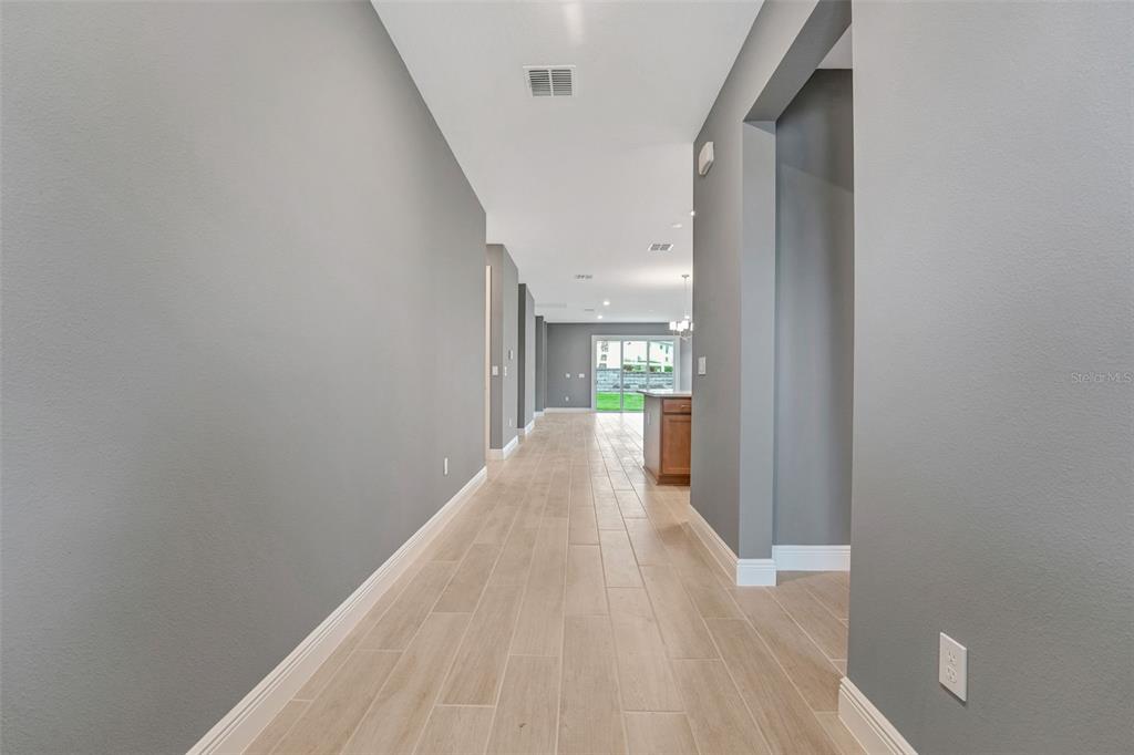 985 Fiesta Key Circle Lady Lake, FL 32159 - Photo 6 of 56